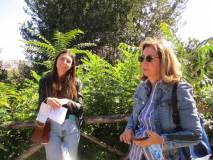 Martina Caponi sorpresa dallo sparo, al suo fianco Rosastella Principe