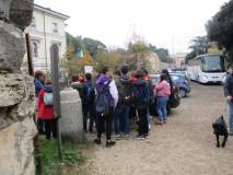 Daniela Donghia subito pronta al pannello illustrativo a spiegare i luoghi del 3 giugno 1849