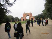 La classe III D è già all'Arco dei Quattro Venti, ricostruito sui ruderi di Villa Corsini