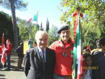 L’amico Fulvio Crocenzi, garibaldino estimatore dei fatti di Villa Glori, si intrattiene con Enrico Luciani