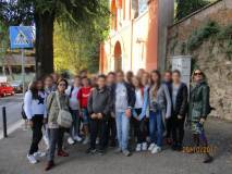Foto di gruppo meritata. In primo piano, sulla destra, la prof.ssa Gaetana Maria Mainenti, sulla sinistra la prof.ssa Giuliana Iaquinta