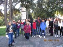 Foto di gruppo per la III E, al centro la prof.ssa Viviana Rizzo assai contenta