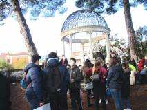 Le cassi II D E G alla sommità del sesto bastione: il gazebo e un poco di riposo