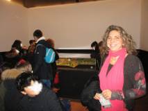 La dr.ssa Mara Minasi, responsabile del Museo, saluta le classi dell’IC Settembrini. Grazie