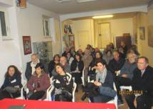 La sala è pronta: in prima fila le insegnanti premiande e Giuseppe Garibaldi, pronipote dell’Eroe