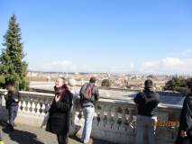 Al prof. Leandro Guercio si gode la vista di Roma dal Fontanone
