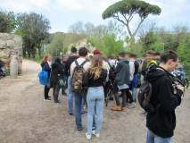 Si preparano i gruppi per la IV E e per la IV H con distinte accompagnatrici