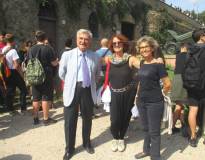 Foto di saluto e ringraziamenti: da sinistra Enrico Luciani, le prof.sse M.Grazia Orfei e Laura Toscano