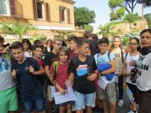 Il gruppo sosta a Porta San Pancrazio per ammirare Villa Aurelia