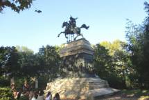 Al monumento/tomba di ANITA le spiegazioni di Massimo Capoccetti