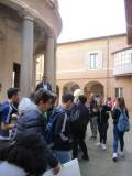 I ragazzi ascoltano la loro professoressa