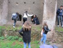 La III A recupera salendo all'ottavo bastione: si scalano le feritoie