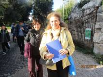 Noemi Cavicchia Grimaldi con la prof.ssa Lucia Raffaelli per la III A