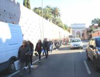 Percorso avventuroso dopo una fermata del pullman poco ortodossa