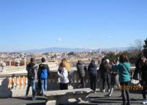 Davanti al FONTANONE panorama su Roma , anche la neve sulle montagne