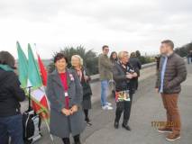 Incontro casuale tra Ines Pietracci e il giovane Simone Pasquini di Porto San Giorgio, località amata