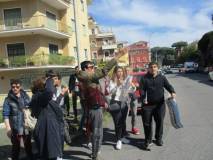 Il gruppo cerca… invano, ma possibile che non si veda il disegno delle breccia?