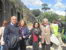 Da sinistra : il prof. Paolo Vidau, Noemi Grimaldi, la prof.ssa Rosita Polessi, Enrico Luciani