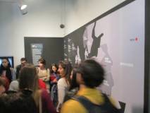 All'interno del Museo R.R. Luca Coniglio spiega la Costituzione della Repubblica romana del 1849