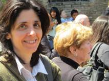 Si arriva al cannone : in primo piano la prof. Daniela Gigante, accanto a lei la prof. Adriana Falcone