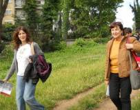 La prof. Arianna Capuzzo e la nostra dr.ssa Giovanna De Luca scendono a valle
