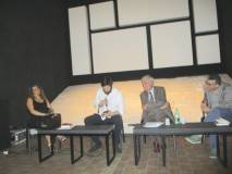 La conferenza inizia: da sinistra Mara Minasi, Marco Valerio Solia, Enrico Luciani, Agostino Bistarelliv