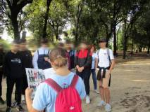 Giulia legge e spiega l’Esercito dei Romani