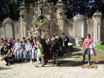 Sosta alla fontana dei Fauni con la prof. Martina Micillo