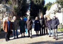 Appuntamento a Largo 3 giugno 1849 al cartello VILLA PAMPHILI.