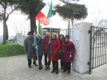 I nostri soci al Mausoleo, già pronti di prima mattina