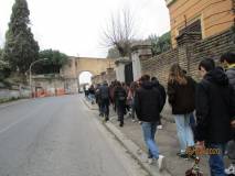 Lavori a Villa Sciarra, si esce dal cancello principale perché il cancello davanti a Via Roselli è chiuso