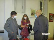 Il prof Giulio de Martino al termine, mentre si intrattiene con Mara Minasi e Siro Pusinieri