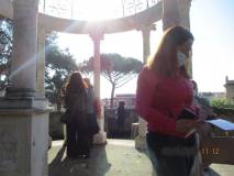 Al gazebo si pensa alle mura e si guarda Monteverde… che case!
