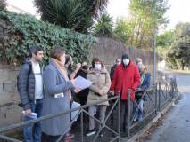 Roberto Calabria davanti al Vascello spiega l’eroica difesa e ricorda la figura di Giacomo Medici