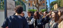 Gli alunni si informano sugli eventi avvenuti a Villa Spada