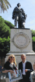 Paola Vitelli e Giacomo Bucolo chiudono la visita davanti al monumento di Ciceruacchio