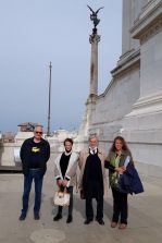 Claudio Bove, Marina Pacetti, Enrico Luciani, Noemi Cavicchia Grimaldi sul terrazzo del Vittoriano