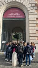 I ragazzi della III F davanti al Museo della Repubblica Romana 